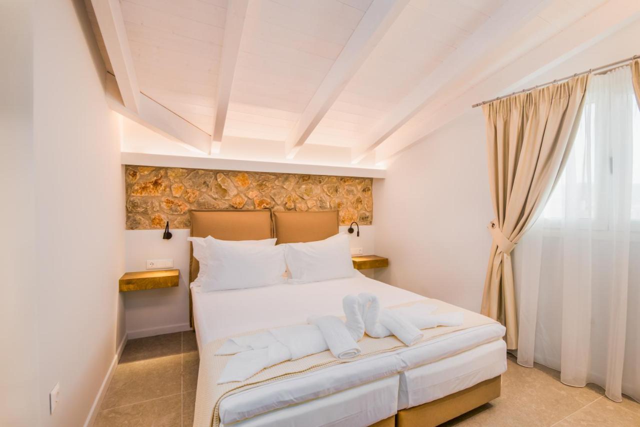 Bella Terra Houses Roda  Exterior photo